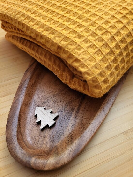 Lielais medus krāsas vannas dvielis