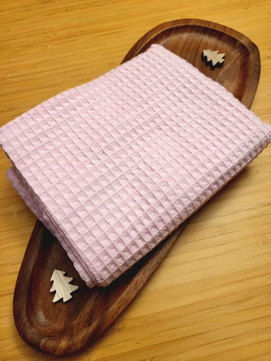 Lielais maigi rozā vannas dvielis