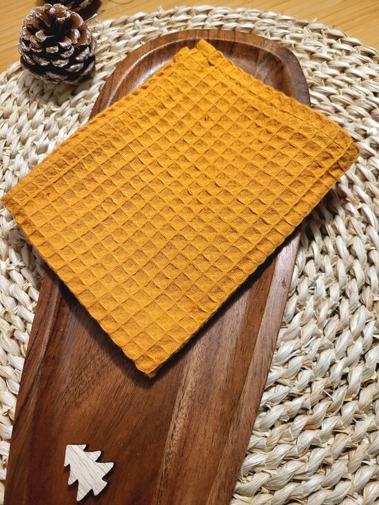 Medus krāsas mazais dvielis